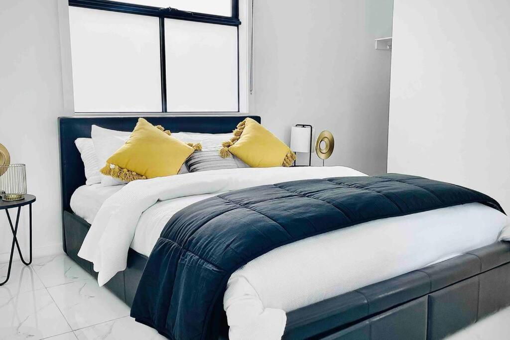Luxury Entire Home for up to 16 People photo 4
