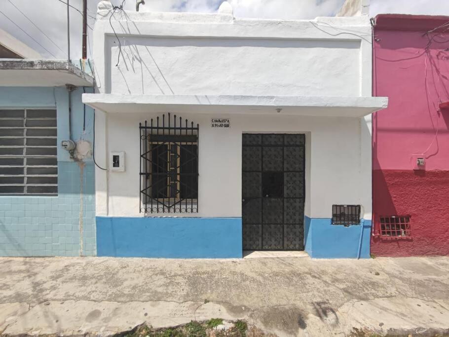 Pequeña casa en el centro de Mérida photo 1