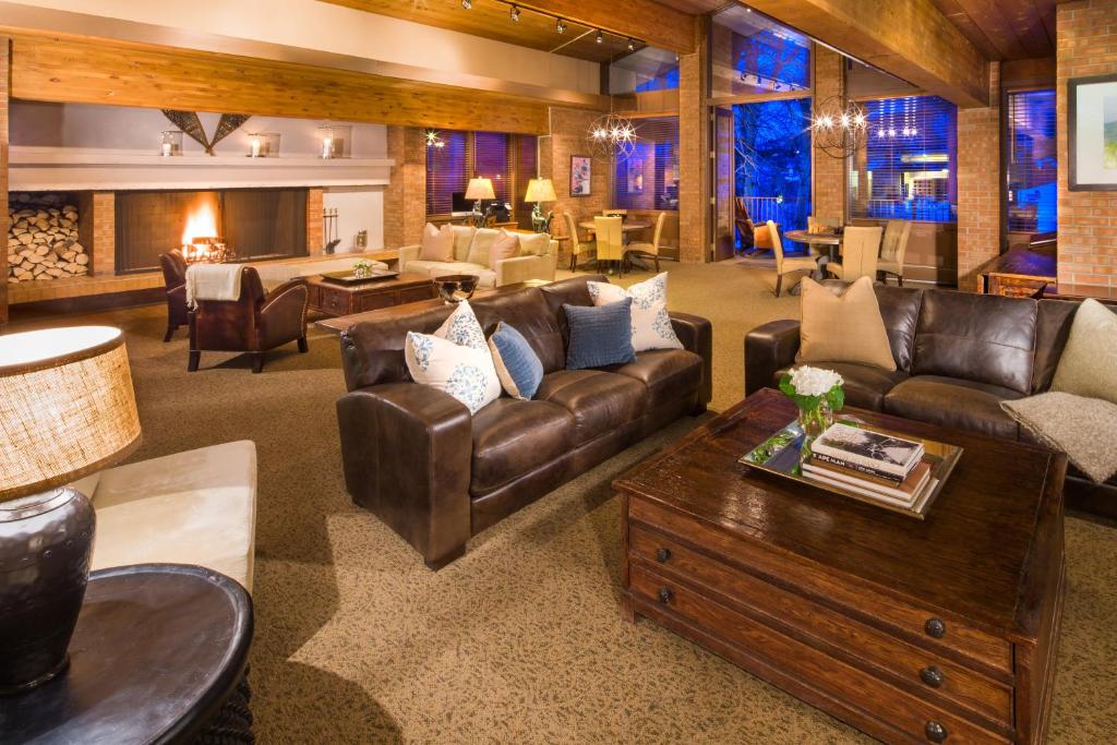 Mountain Chalet Snowmass photo 4