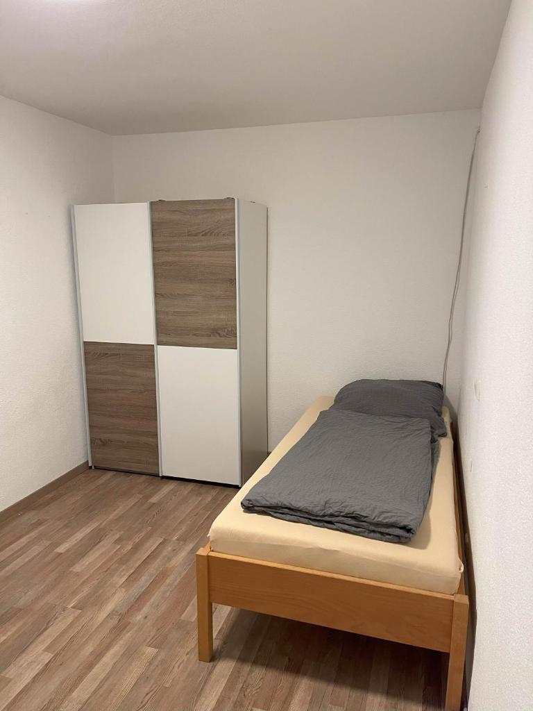 Unterkunft Heidenheim - kostenfreie Parkplätze, WLAN, eigene Küche, große Zimmer photo 4