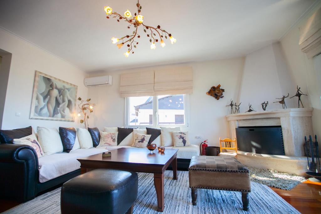 Rodon Apartment with Great View, Sauna and Jacuzzi photo 2