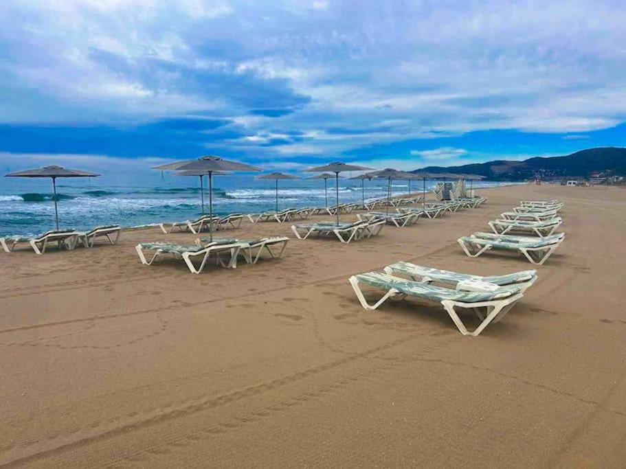 BEACHFRONT APARTMENT Castelldefels photo 4