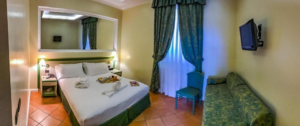 Best Western Hotel La Conchiglia - Tap to explore photos