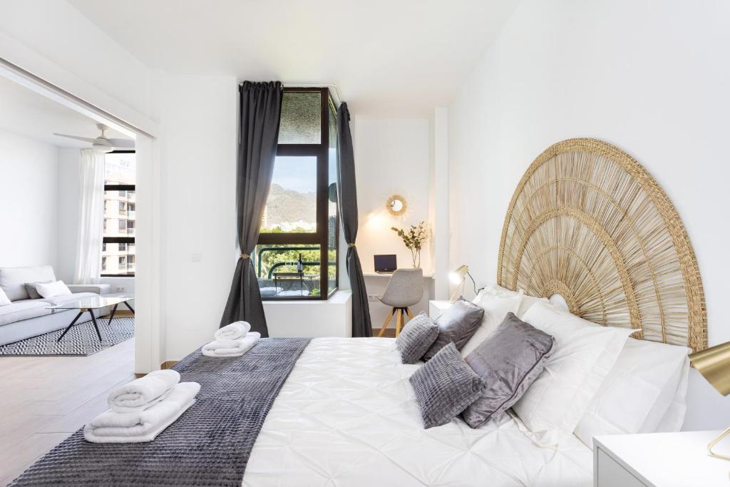 Home2Book Stylish & Luminous Apt Santa Cruz Center photo 1