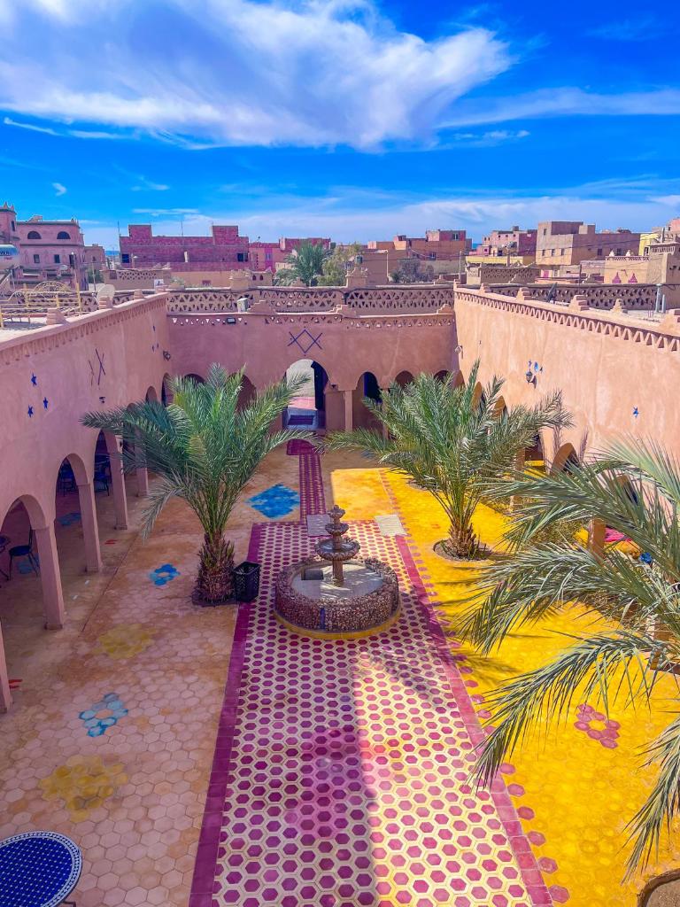 Riad Les Roches Merzouga photo 1