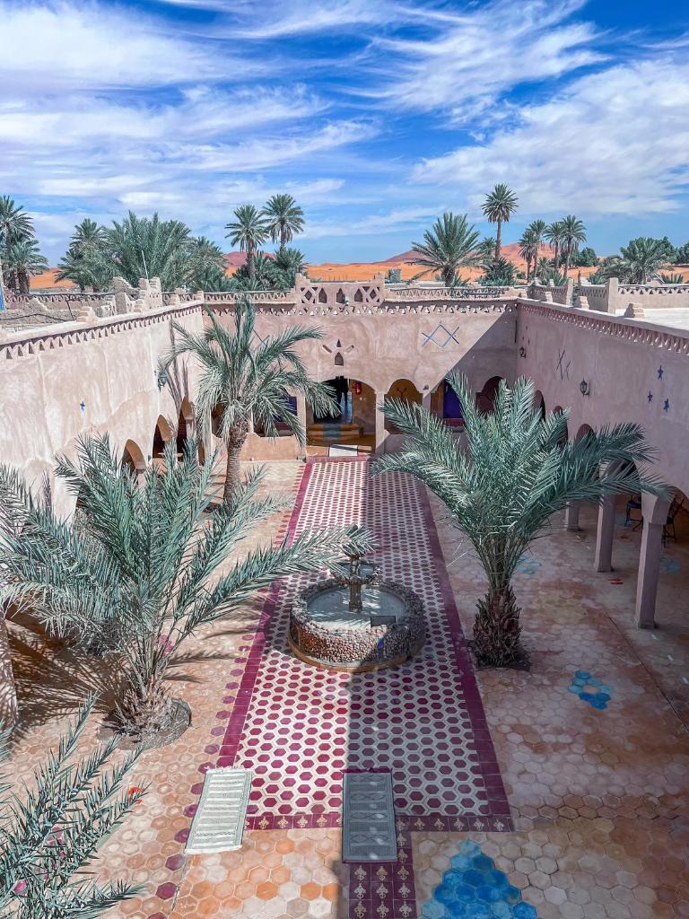 Riad Les Roches Merzouga photo 4