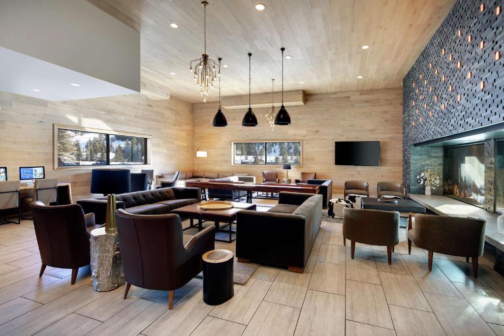 Highline Vail - a DoubleTree by Hilton photo 4
