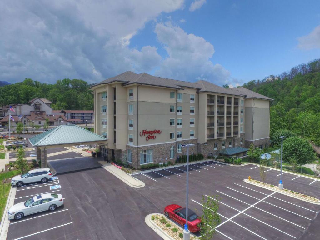 Hampton Inn Gatlinburg Historic Nature Trail image