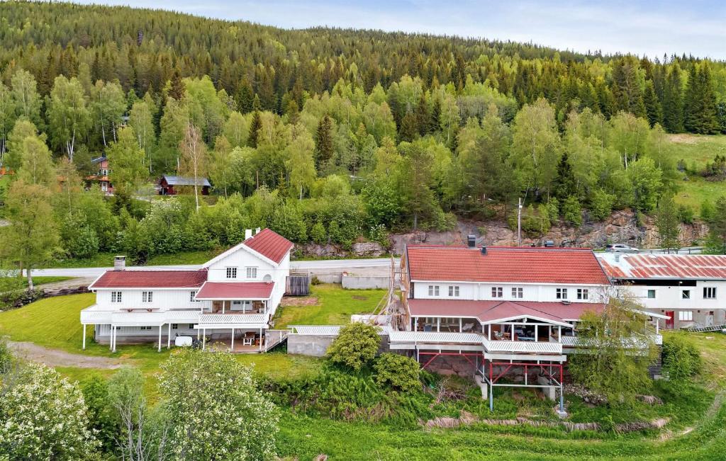 Awesome Apartment In Haltdalen With Kitchen photo 2