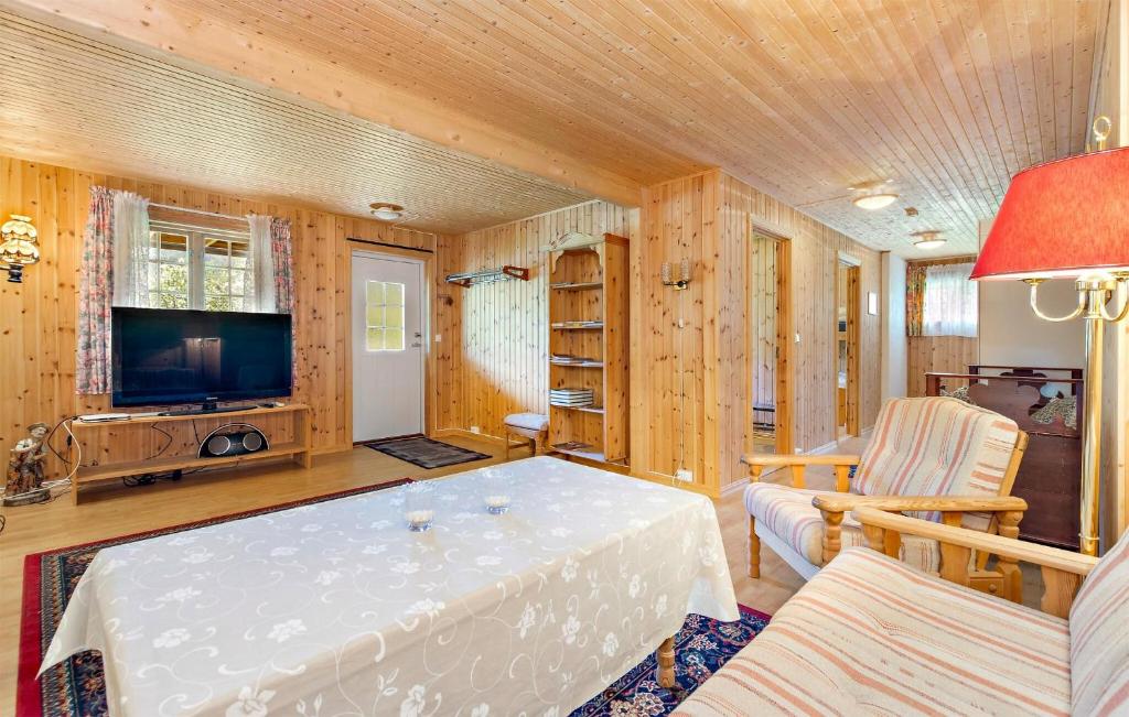 Awesome Apartment In Haltdalen With Kitchen photo 3