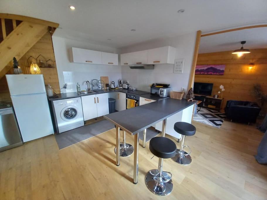 LE ZÈDÈL - Duplex 100m2 avec terrasse et jardin vue montagne photo 4