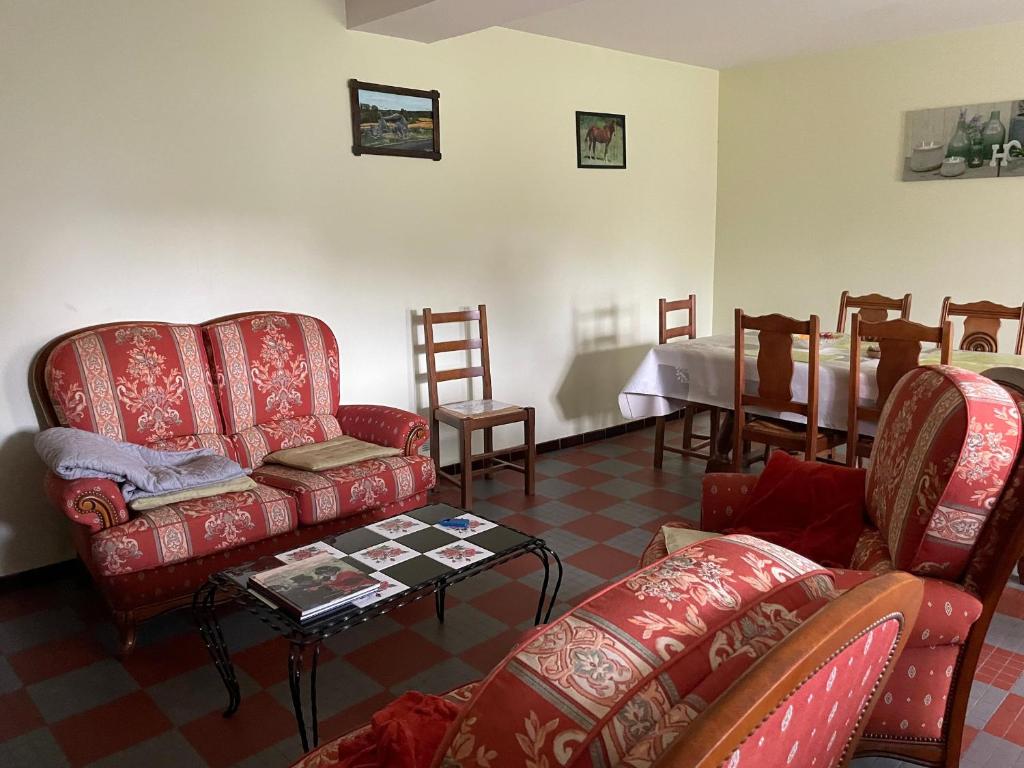 Gîte La Chapelle-aux-Choux, 3 pièces, 4 personnes - FR-1-410-155 photo 1