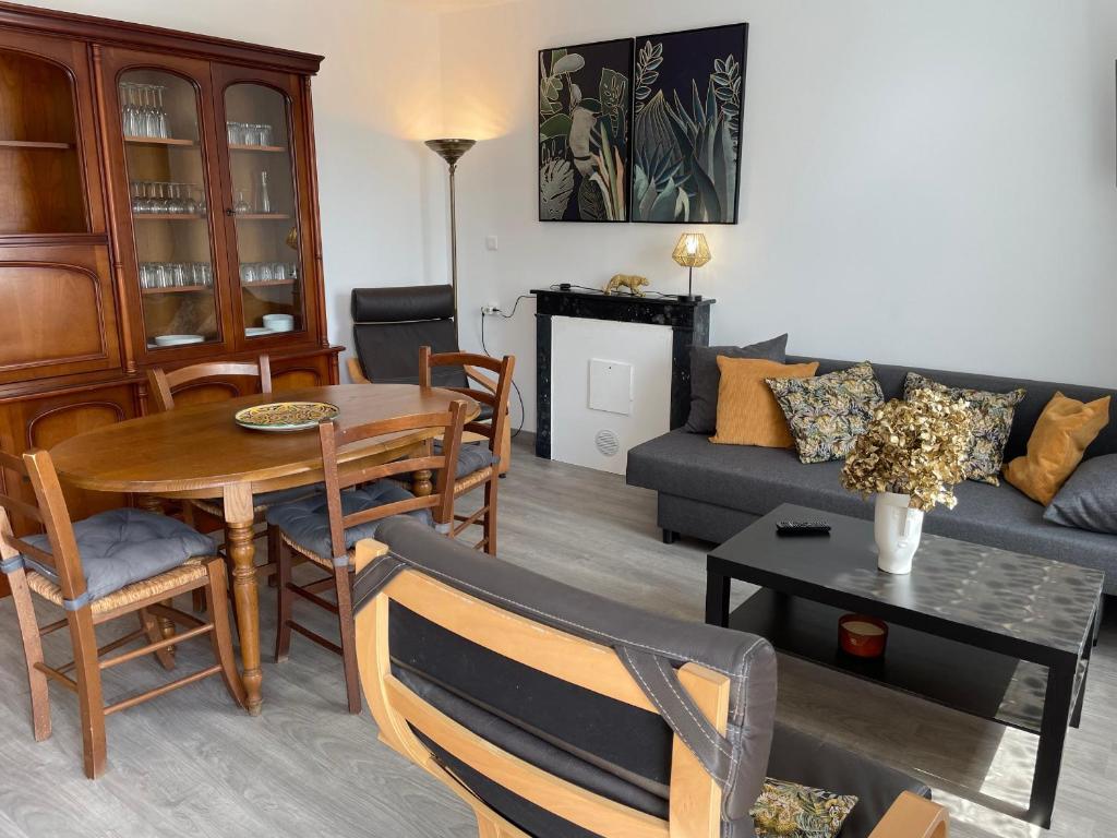 Gîte Mézières-sur-Ponthouin, 2 pièces, 4 personnes - FR-1-410-393 photo 4