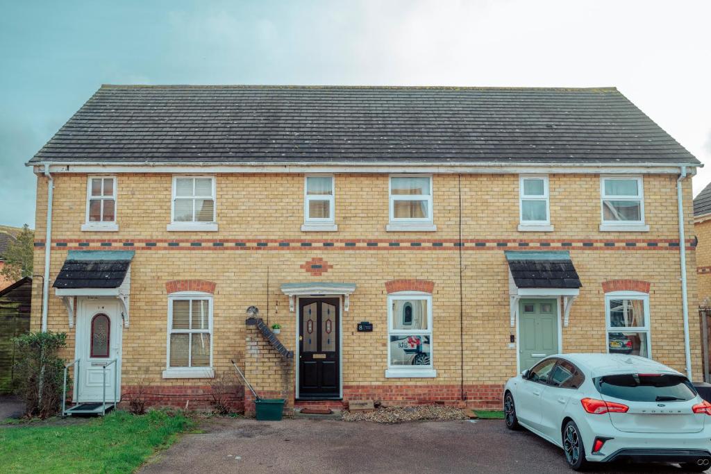 2 Bedroom Peaceful Home, Colchester
