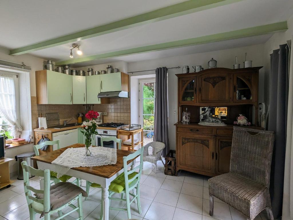 Gîte Saulcy-sur-Meurthe, 3 pièces, 4 personnes - FR-1-589-256 photo 2