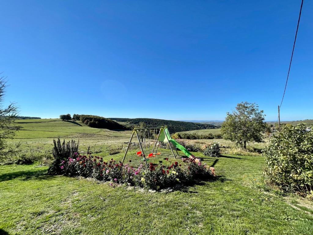 Gîte Freycenet-la-Cuche, 3 pièces, 4 personnes - FR-1-582-26 photo 1