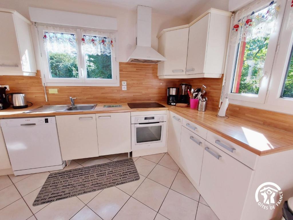 Gîte Saint-Thomas-de-Courceriers, 4 pièces, 8 personnes - FR-1-600-107 photo 4