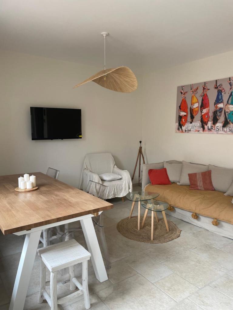 Bel appartement refait, grande terrasse plein sud photo 2