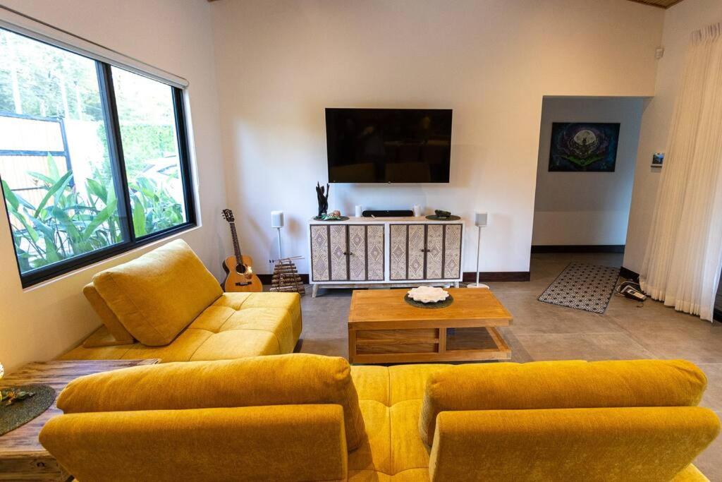 Casa Grande Espiritu steps to PG beach 5 BR, 7 beds photo 3