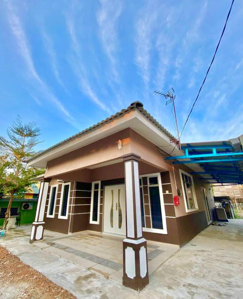 SINAR HOMESTAY KUBANG SEPAT