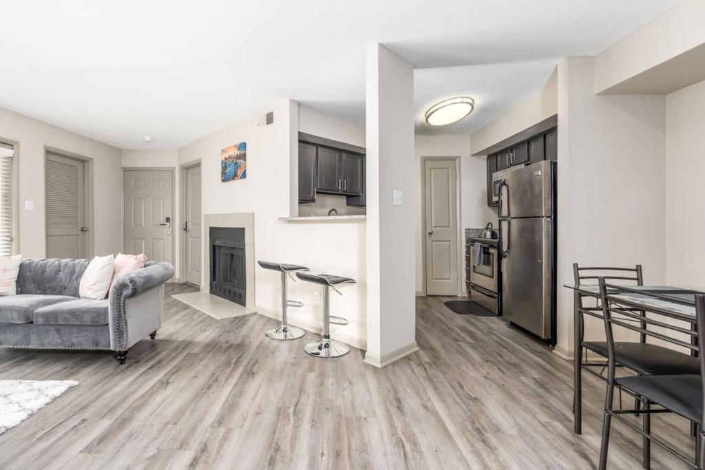 Corporate Housing by MGM photo 2