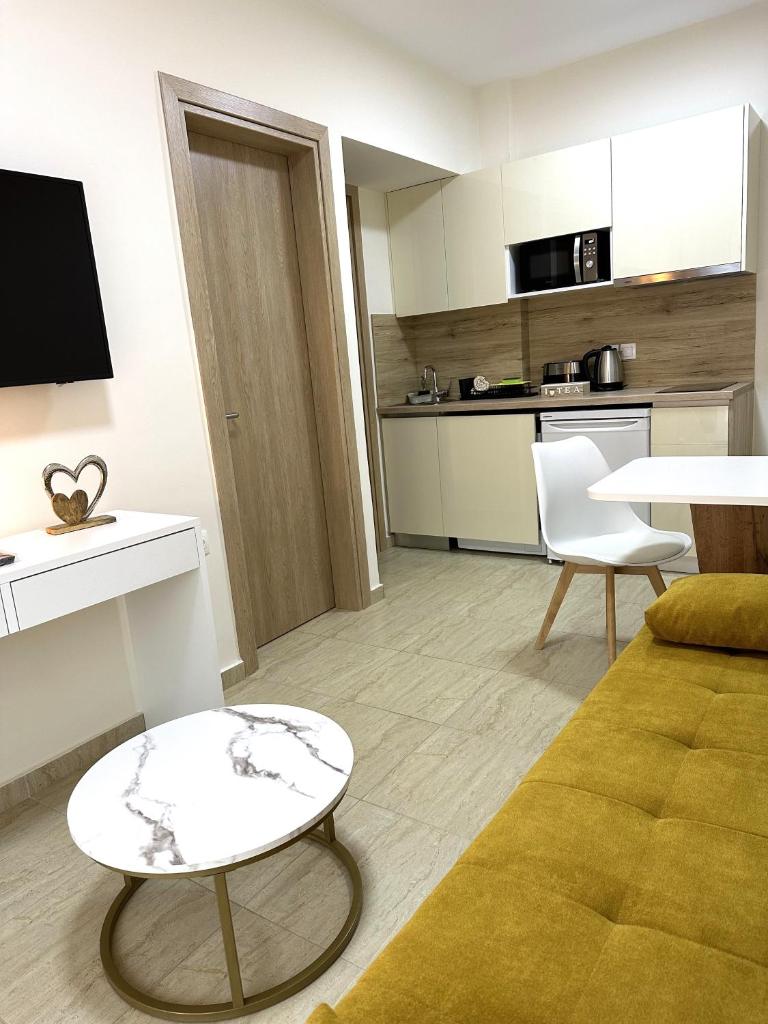 Navarino Luxe Suites with Sea View photo 3