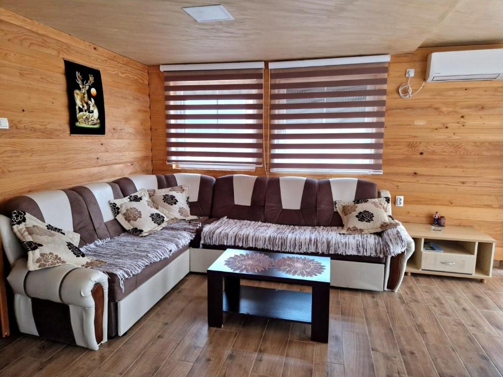 Homoljski pogled Banja Zdrelo photo 3