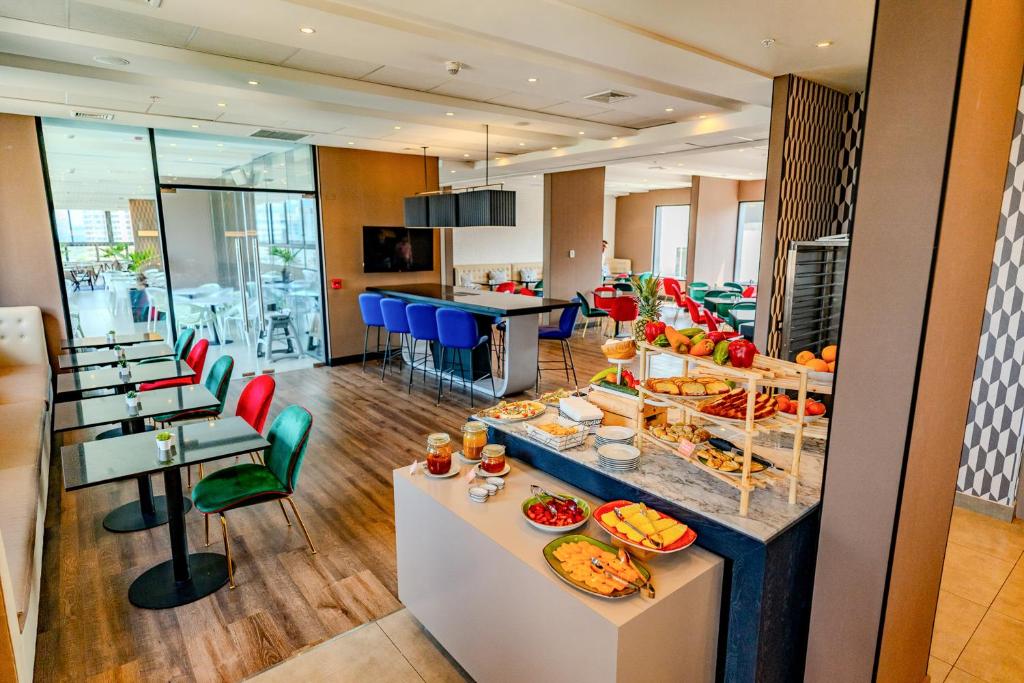 Hampton By Hilton Santiago Las Condes photo 4