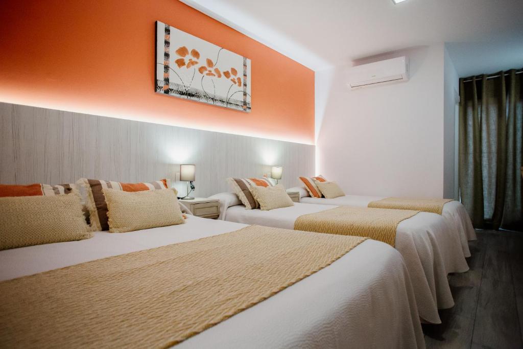 Apartamentos Turisticos Mastil 16 P2 - Tap to explore photos