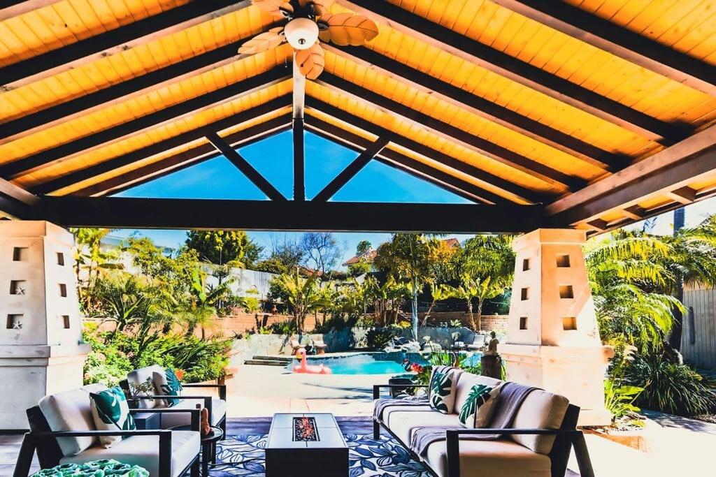 Resort style back yard heated pool and spa photo 1