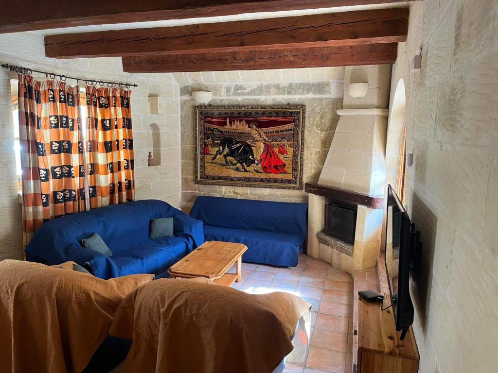 Farmhouse with Pool, Tas-Summiena Gozo photo 2