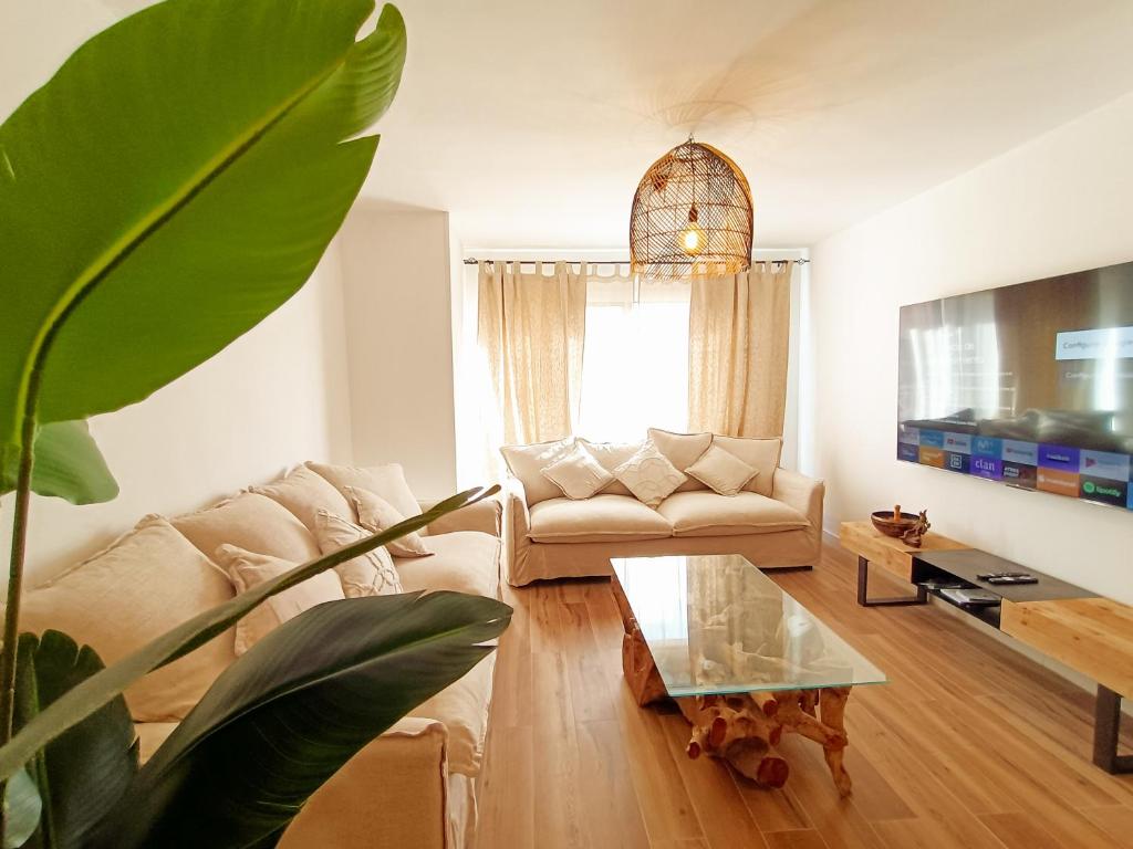 Rooms in Elegant and Bright Apartment in Corralejo Center