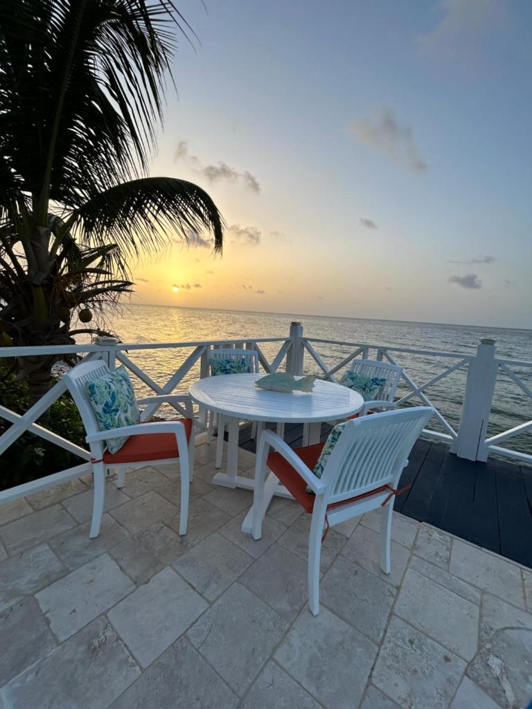 North Star Villa Oceanfront Family-Retreat With Pool photo 4