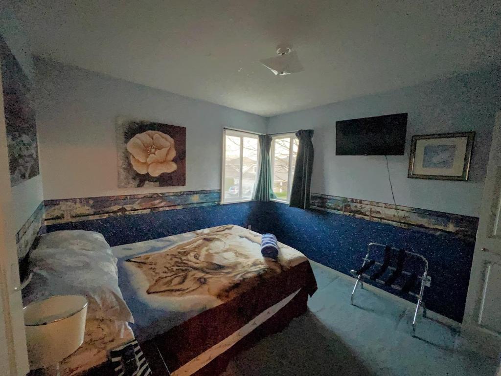Modern Bed & Breakfast In Abbotsford - Choose your Room Upstairs - S-1 - S-2 - S-3 photo 3