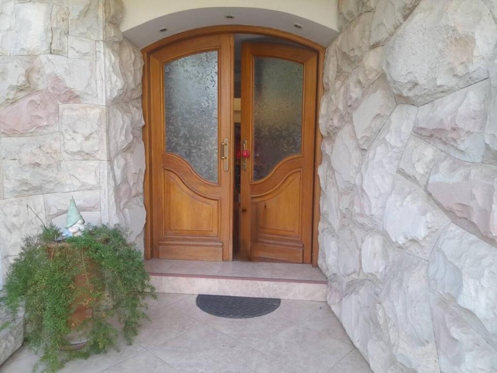 Elegante piso en barrio privado