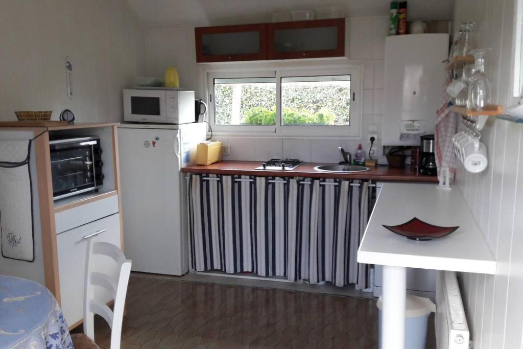Maison d'une chambre a Agon Coutainville a 800 m de la plage avec terrasse et wifi photo 3