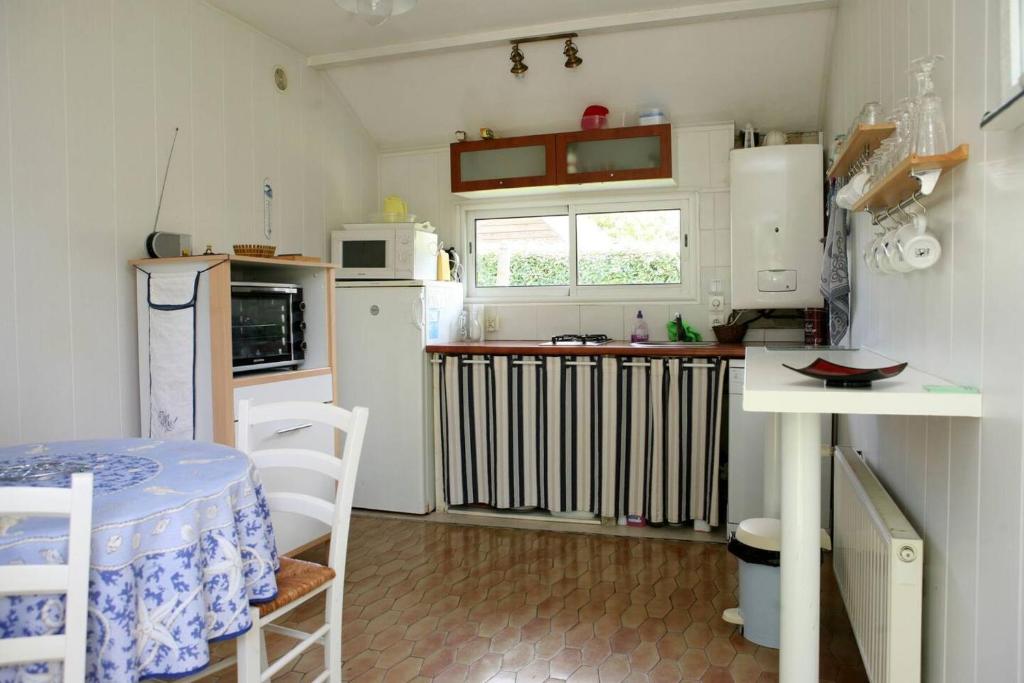 Maison d'une chambre a Agon Coutainville a 800 m de la plage avec terrasse et wifi photo 4