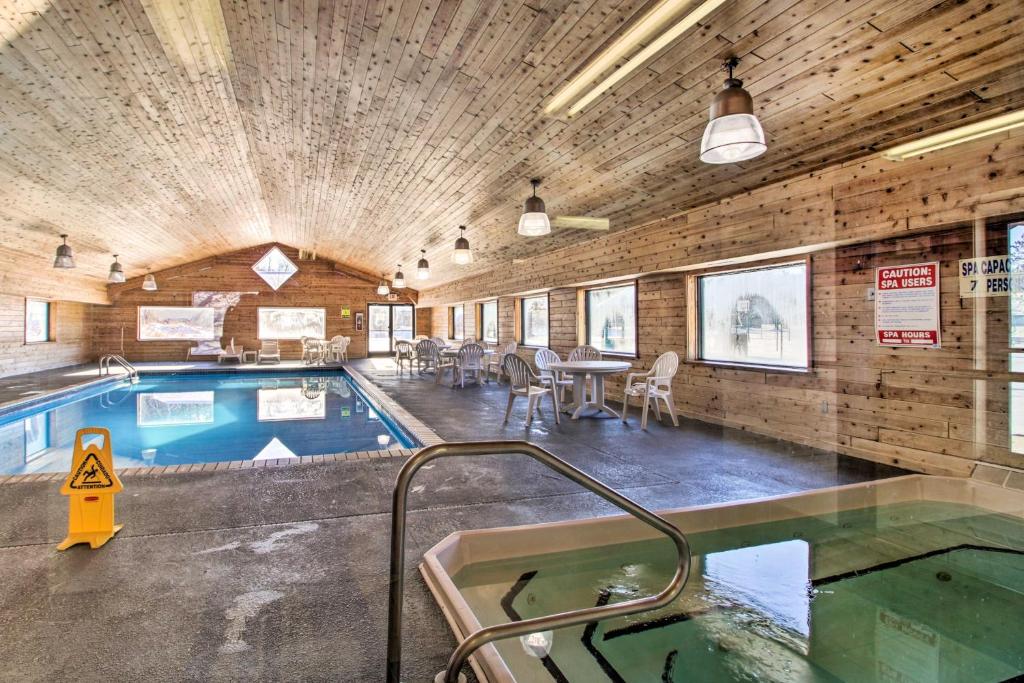 Nisswa Townhome with Boat Slip and Gull Lake Access! photo 1