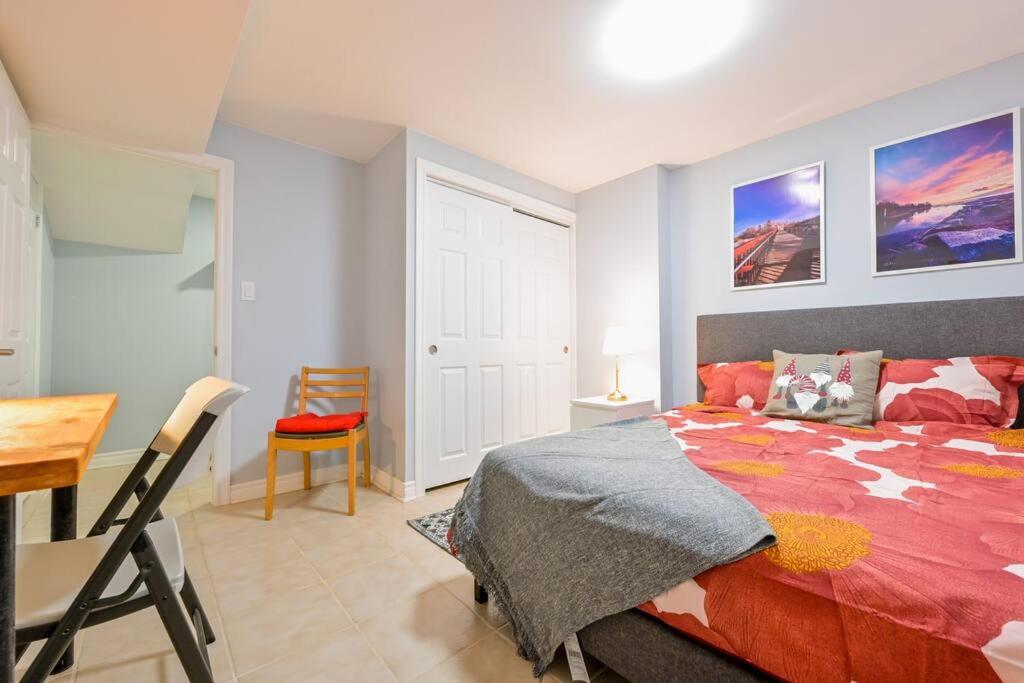 Stylish 2BR: w/free parking & streaming! photo 1