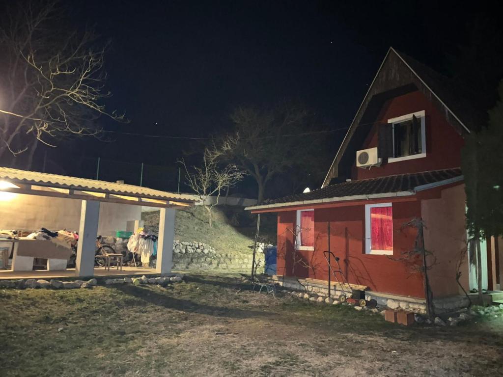 Vikendica DUNAV Vinci photo 1