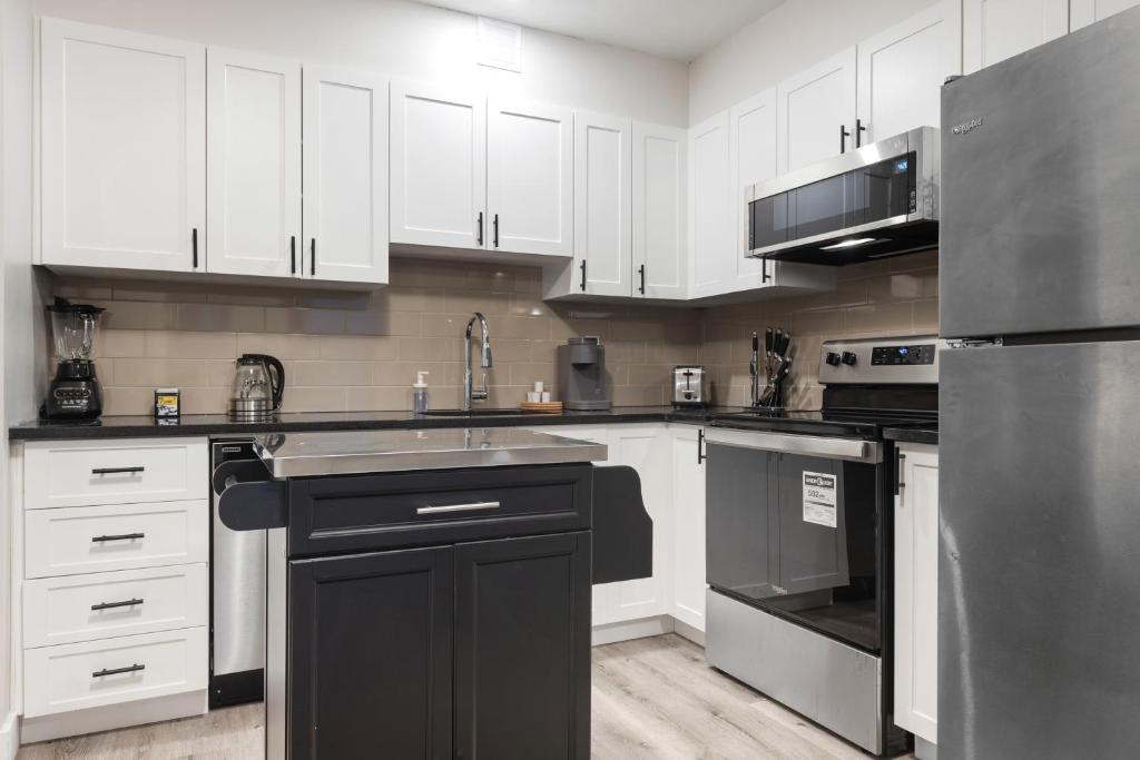 14 minutes from downtown, brand new home in Ottawa photo 4