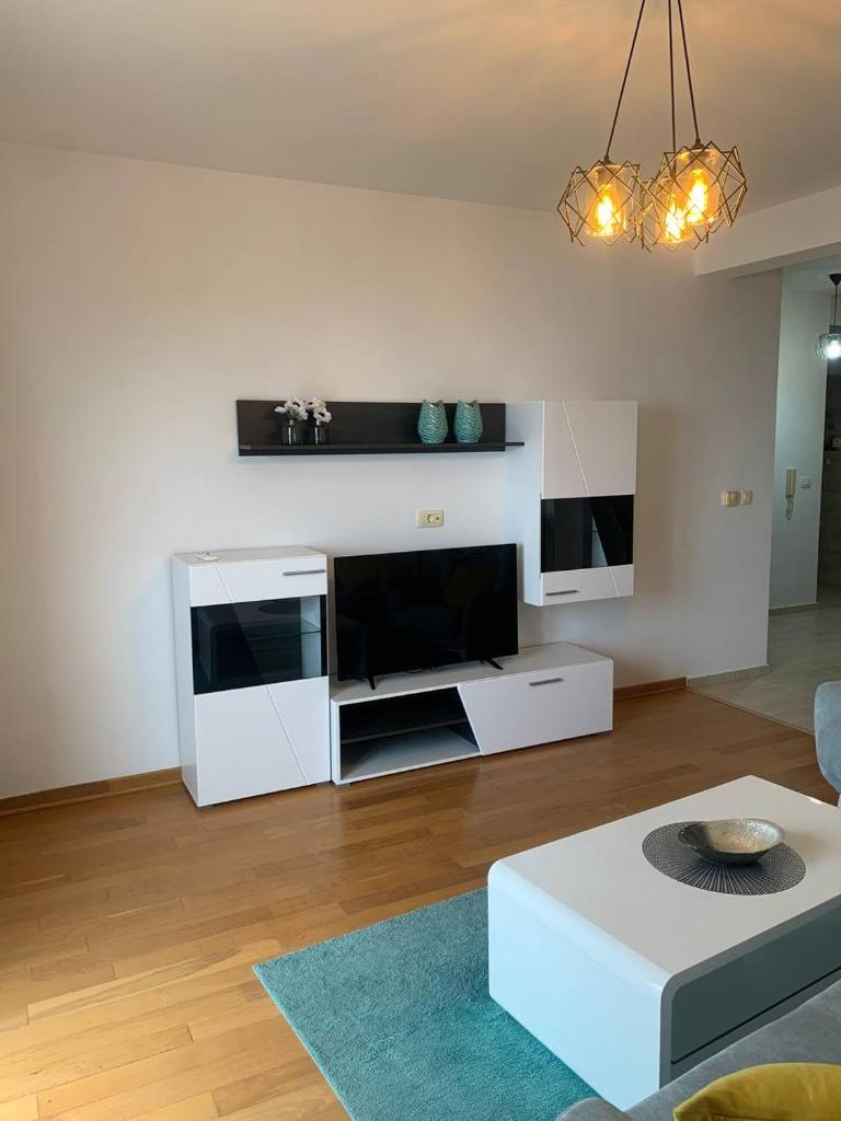 Golden Horizon Apartments photo 3