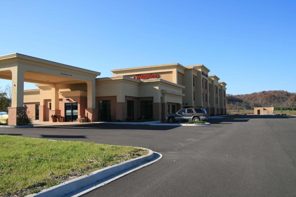 Hampton Inn Gallipolis image