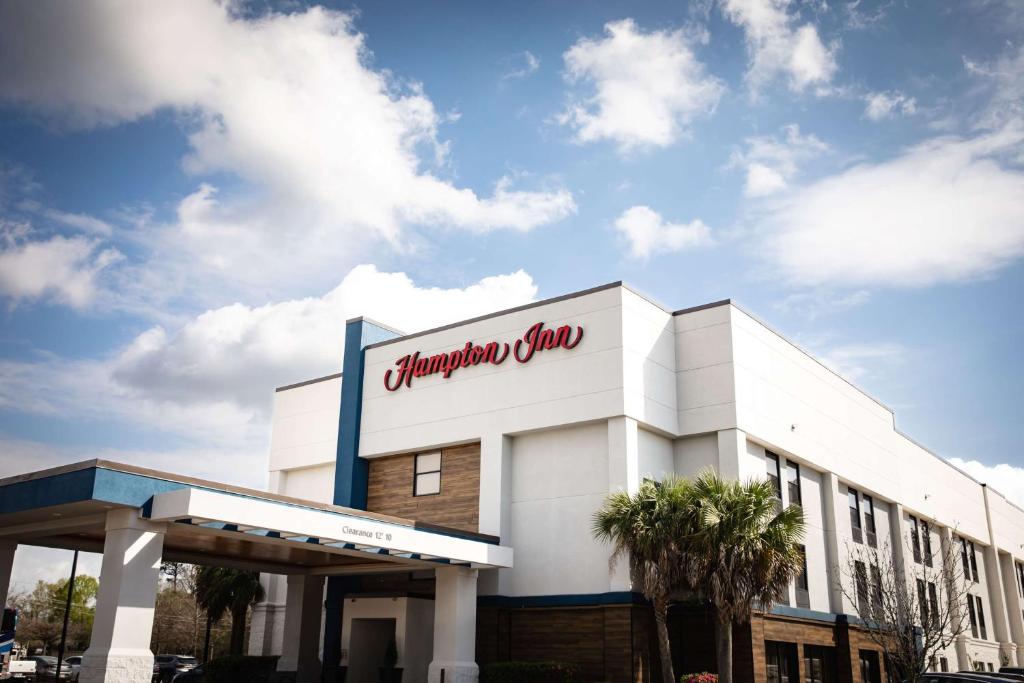 Hampton Inn Hammond image
