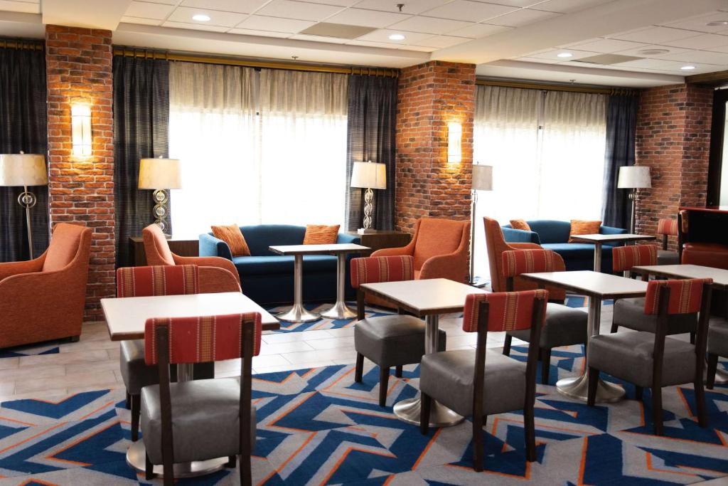 Hampton Inn Hammond photo 2