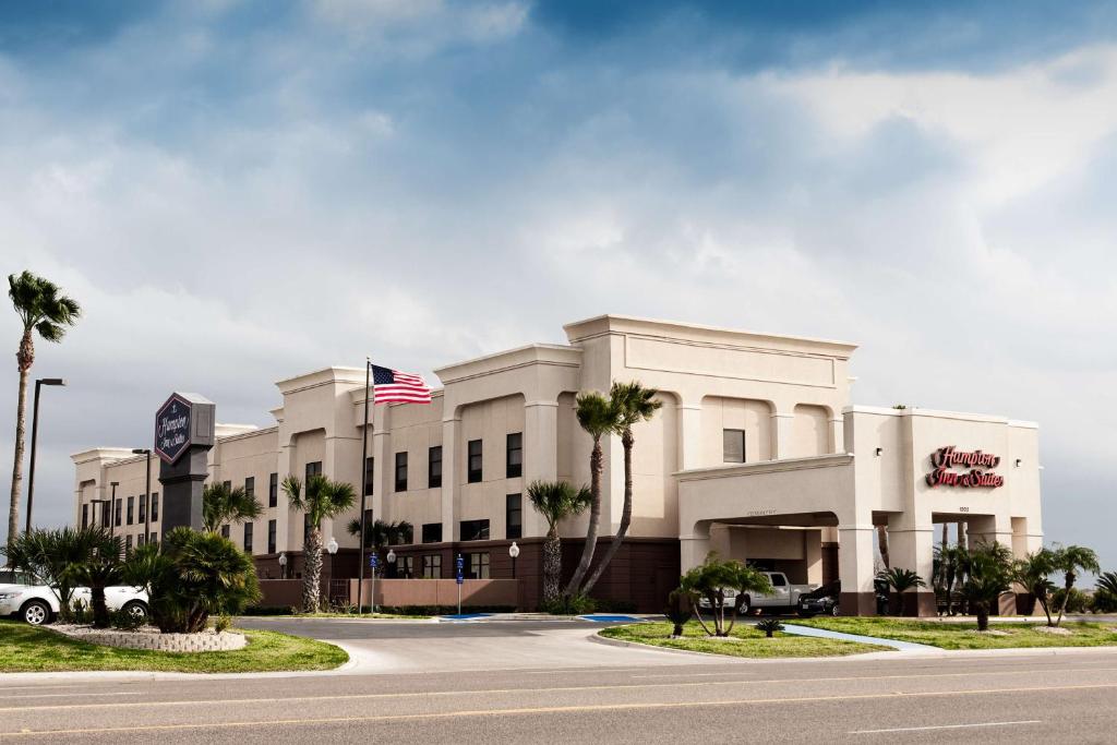 Hampton Inn & Suites Harlingen image