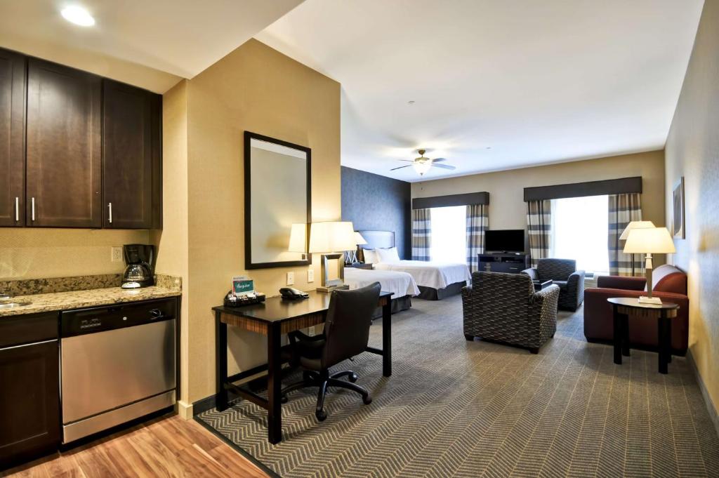 Homewood Suites by Hilton Southington, CT Room Type - Queen Studio with Two Queen Beds - Non-Smoking