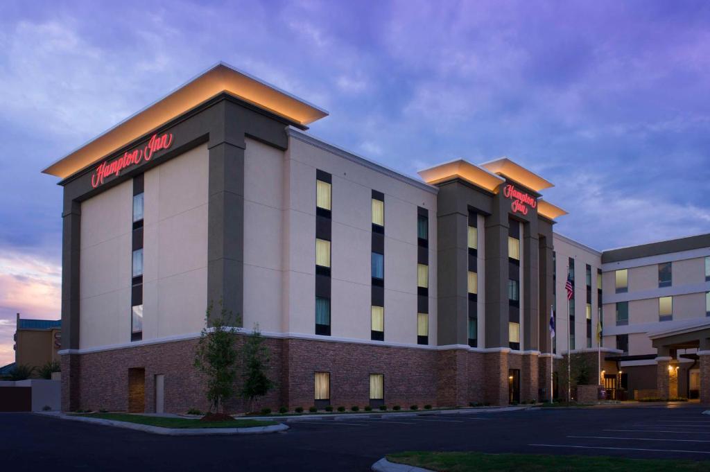 Hampton Inn by Hilton Hattiesburg image