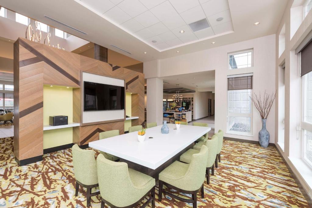Hilton Garden Inn Grand Rapids East photo 3