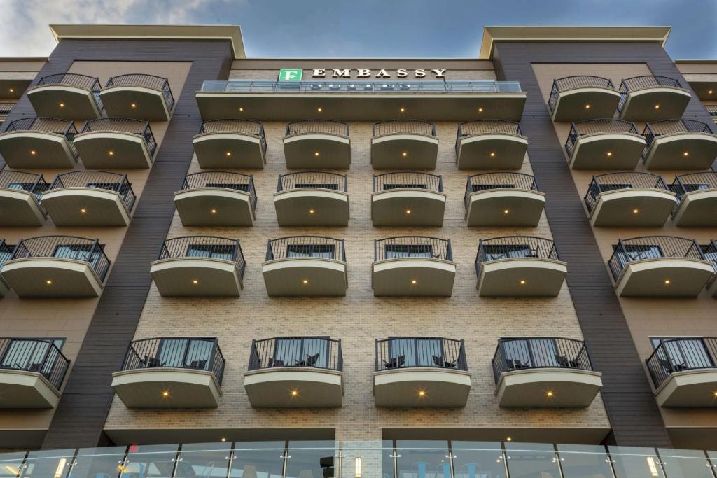 Embassy Suites By Hilton Grand Rapids Downtown photo 2